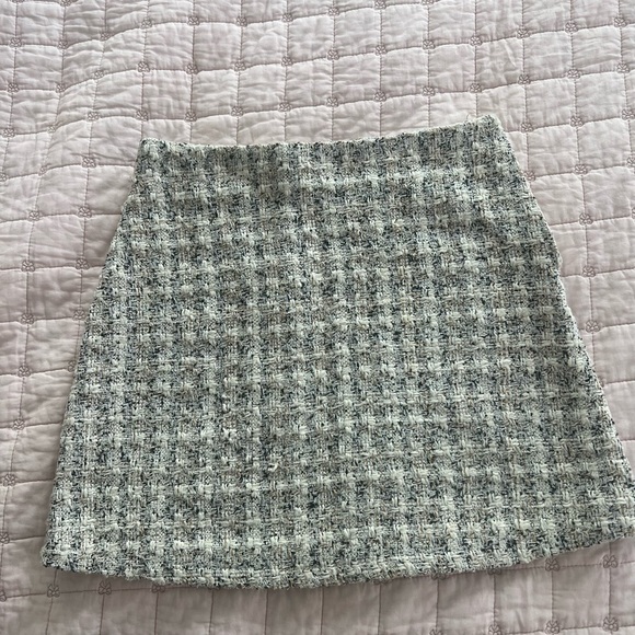 Storia White & Green Midi Skirt main image 1
